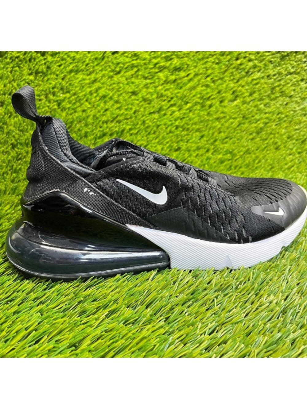 Nike Air Max 270 Womens Size 6.5 Black White Athletic Running Shoes Sneakers
